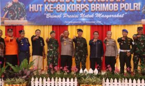Kapolres Simalungun AKBP Marganda Aritonang, S.H., S.I.K., M.M., bersama jajaran Polres Simalungun menghadiri acara puncak peringatan dan syukuran Hari Ulang Tahun ke-80 Korps Brimob Polri. Foto: Istimewa.